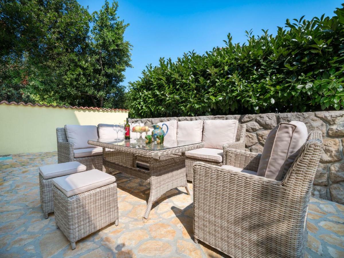 Holiday Home Zora By Interhome Njivice Εξωτερικό φωτογραφία