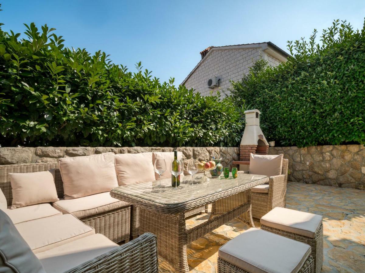 Holiday Home Zora By Interhome Njivice Εξωτερικό φωτογραφία